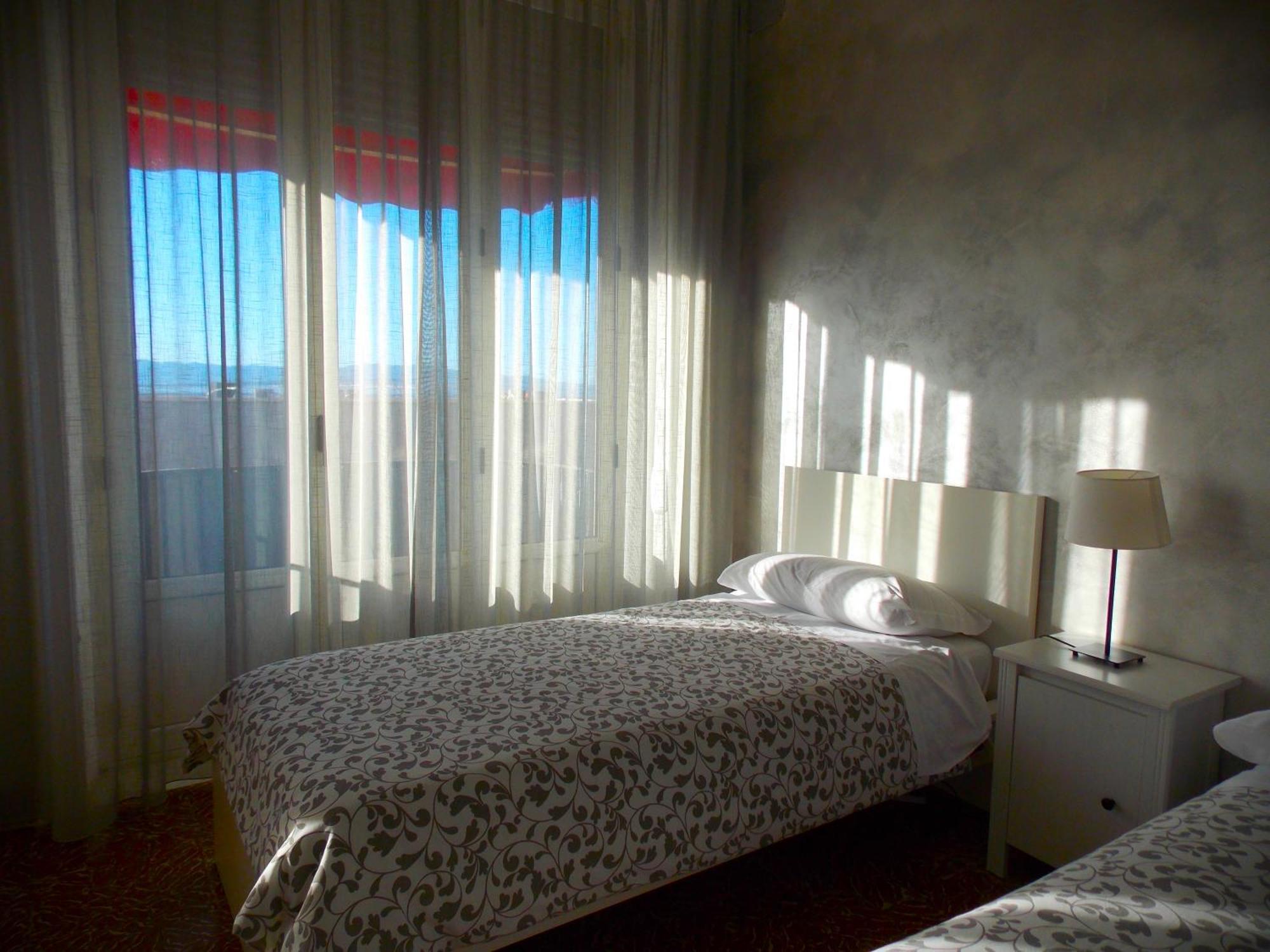 Central House Reggio di Calabria Eksteriør billede