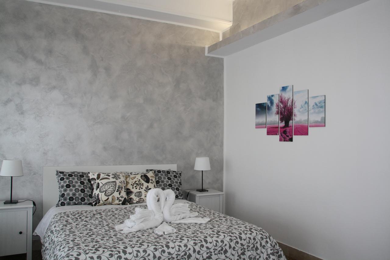 Central House Reggio di Calabria Eksteriør billede